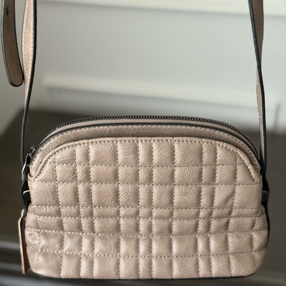 Sam & Hadley Quilted Crossbody Handbag - Cream 9" x 3" - Picture 12 of 16